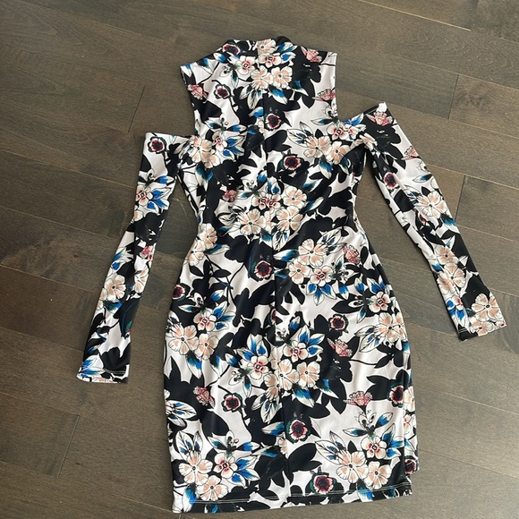 Guess Cold-shoulder  Dress - Picture 5 of 6